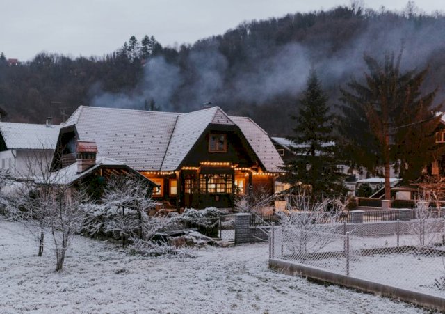 Drvena Kuća: Samobor, 210.00 m2