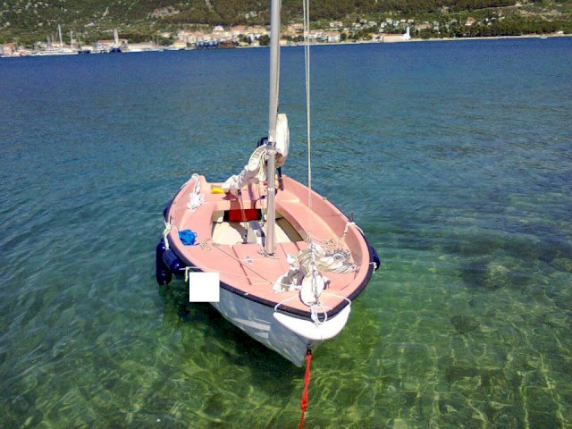 Jedrilica 4.5 m