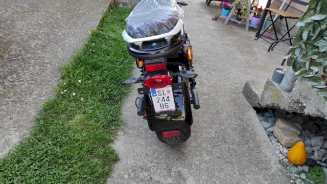 električni skuter city coco