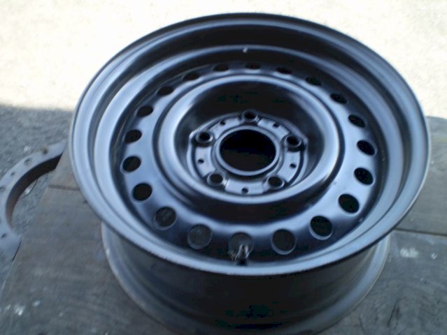 Čelične felge 15'' rupe 5x120