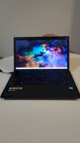 Lenovo G700 - 17.3 ' - i5 / SSD