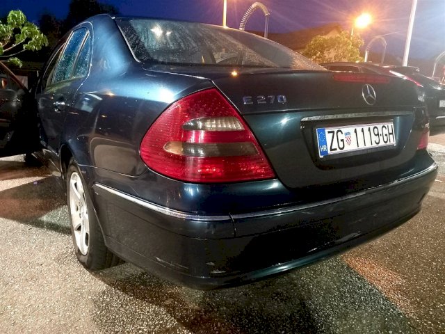Mercedes-Benz E-klasa E270 CDI