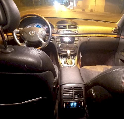 Mercedes-Benz E-klasa E270 CDI