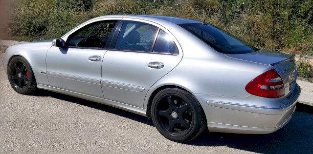 Mercedes-Benz E-klasa E500. Moguca zamjena