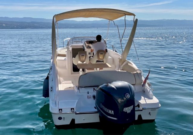 Sessa Key largo KL 27 OUTBORD