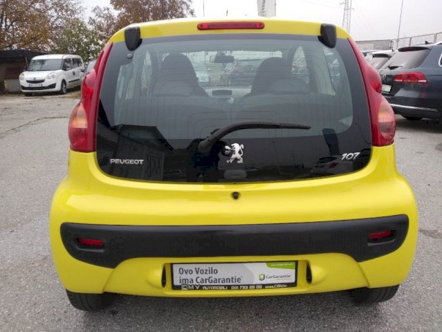 Peugeot 107 1,0/KLIMA/DUPLI SET GUMA