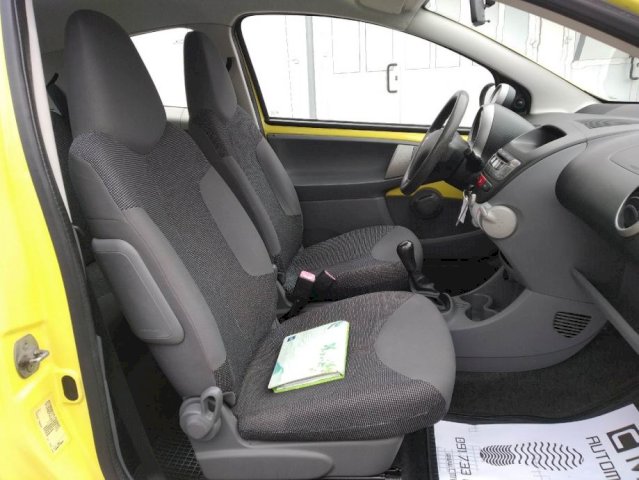 Peugeot 107 1,0/KLIMA/DUPLI SET GUMA