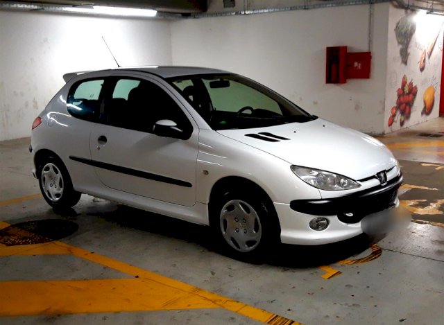 Peugeot 206 1,4 ..LPG @ODLIČAN AUTO ,KAO NOV