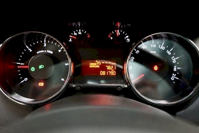 Peugeot 5008 1,6HDi Business