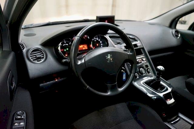 Peugeot 5008 1,6HDi Business