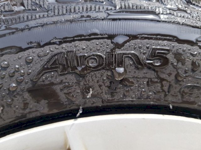 felge od BMW FELGA+ GUMA+ RATKAPA