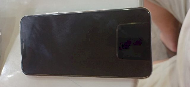 iPhone 11 pro max 64gb silver - ZAMJENA