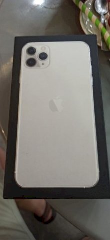 iPhone 11 pro max 64gb silver - ZAMJENA