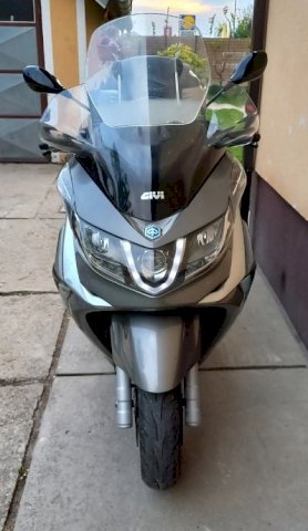 Piaggio X10 493 cm3, 2013 god.