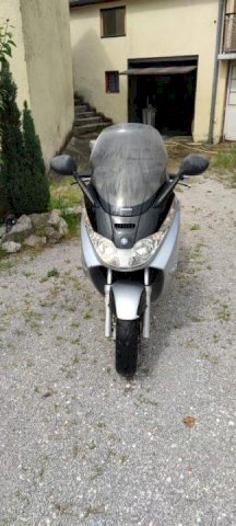 Piaggio X8