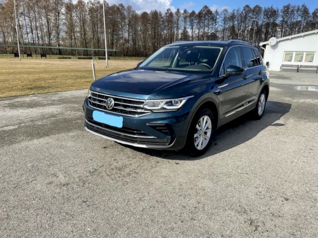 VW Tiguan 2,0 TDI DSG ELEGANCE