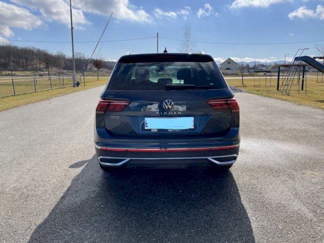 VW Tiguan 2,0 TDI DSG ELEGANCE