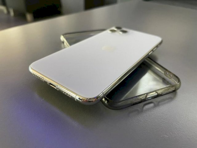 iPhone 11 Pro Max 64gb ***KAO NOVO***TOP STANJE**