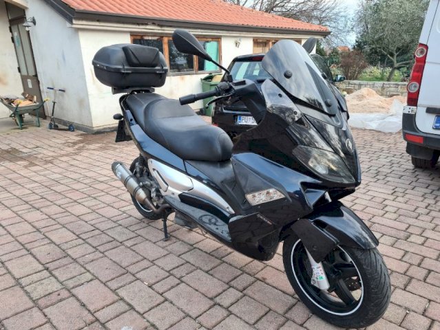 Gilera Nexus 250 cm3, 2006 god.