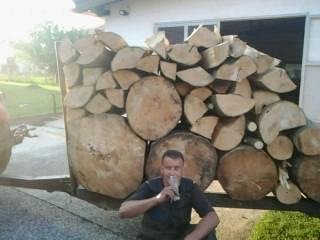 Mjenjam mješana drva za ogrijev za svinje i odoj