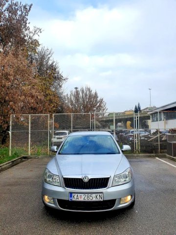 Škoda Octavia 1,6 TDI SERVISNA ŠKODA HR.AUTO...