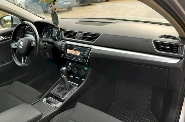 Škoda Superb 1.6 TDI Greenline