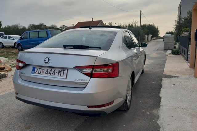 Škoda Superb 1.6 TDI Greenline