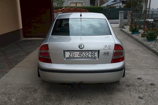 Škoda Superb 2.0 TDI, 130 KS, Full oprema