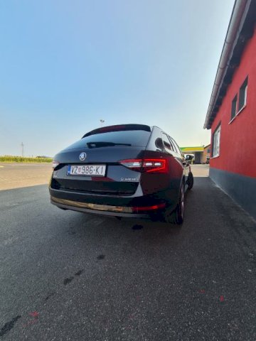 Škoda Superb 2,0 TDI DSG+F1
