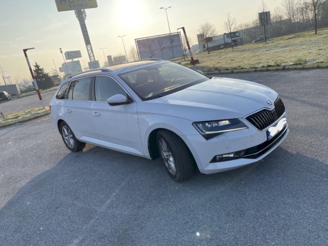 Škoda Superb Combi 1,6 TDI Bi-Xenon