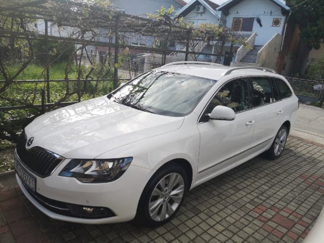 Škoda Superb Combi 2,0 TDI