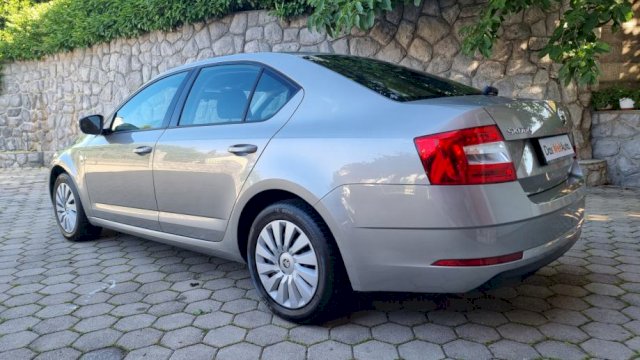 Škoda Octavia 1,6 TDI STYLE *NIJE UVOZ*