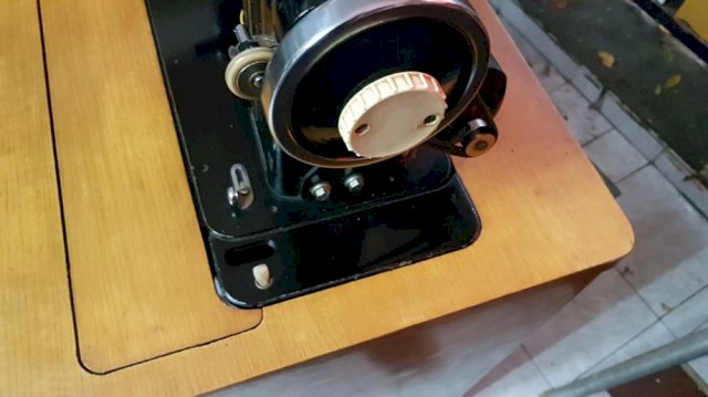 Električna šivaća mašina