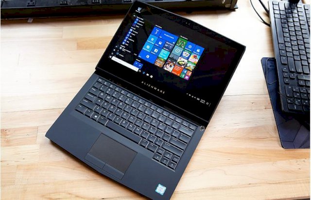 Alienware 13