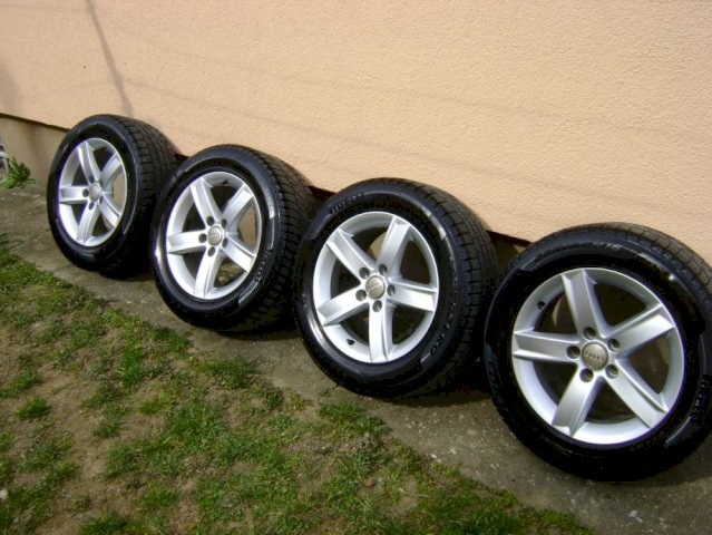 Alu felge AUDI 16'' sa zimskim gumama PIRELLI