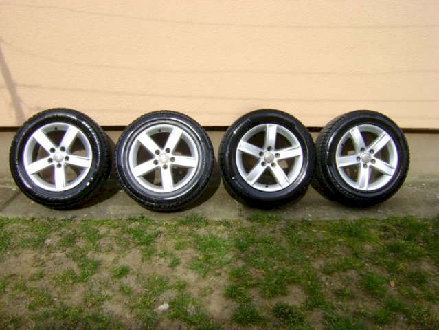 Alu felge AUDI 16'' sa zimskim gumama PIRELLI