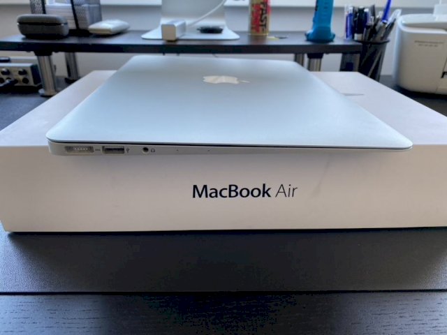 MacBook Air (13