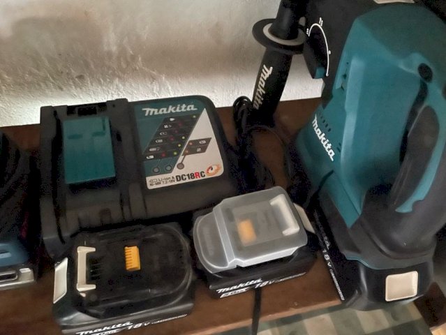 makita udarni cekic dhr 243