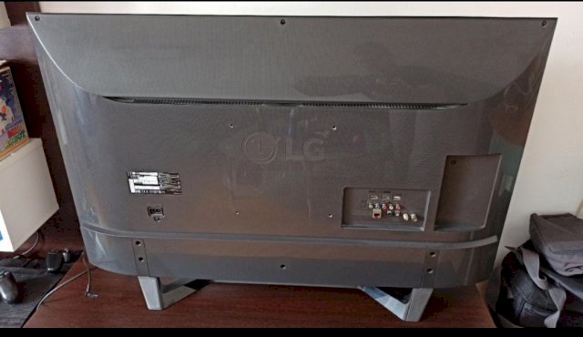 Smart LG LED 43 inčni tv