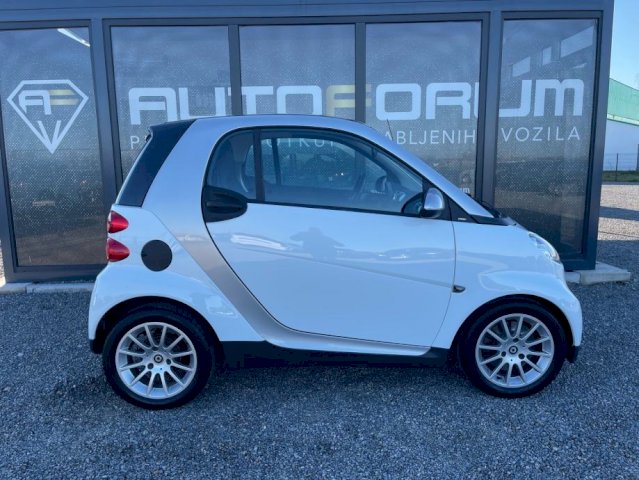 Smart fortwo * AUTOMATIK * KLIMA * ALU FELGE *