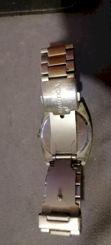 Emerson sa Nautica narukvicom