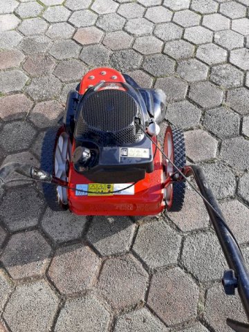 MTD motorna kosilica