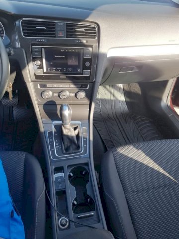 VW Golf VII 1,6 TDI BMT DSG