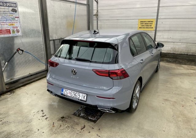 VW Golf 8 R line automatik Virtual kokpit