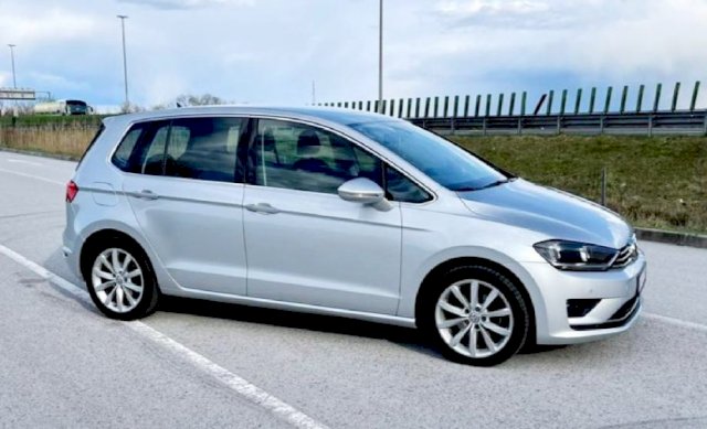 VW Golf Sportsvan 2.0TDI DSG Highline 150KS