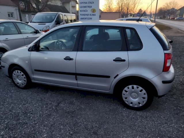 VW Polo 1,4 klima automatik.