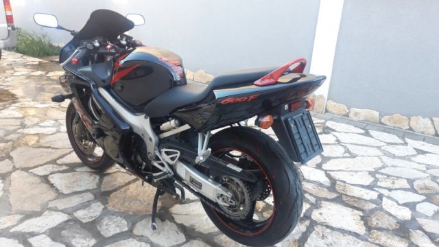 Honda CBR 600 F-2005gd.md-kao nov-32tkm,STORM,bez