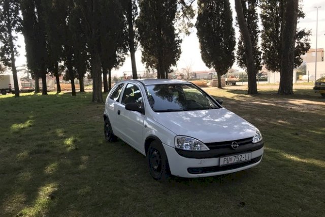 Opel Corsa. 1.7 DISEL.