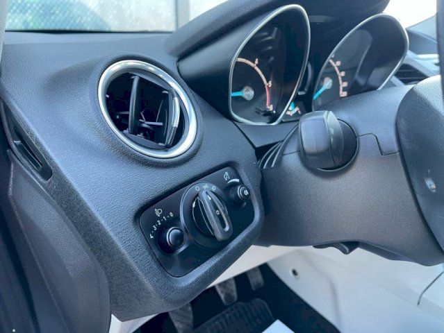 Ford Fiesta 1,6 TDCi * JAMSTVO 12 MJESECI *