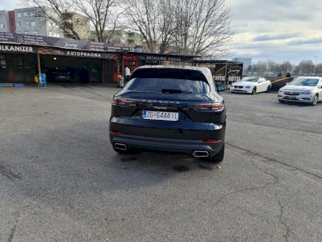 Porsche Cayenne NOVO
